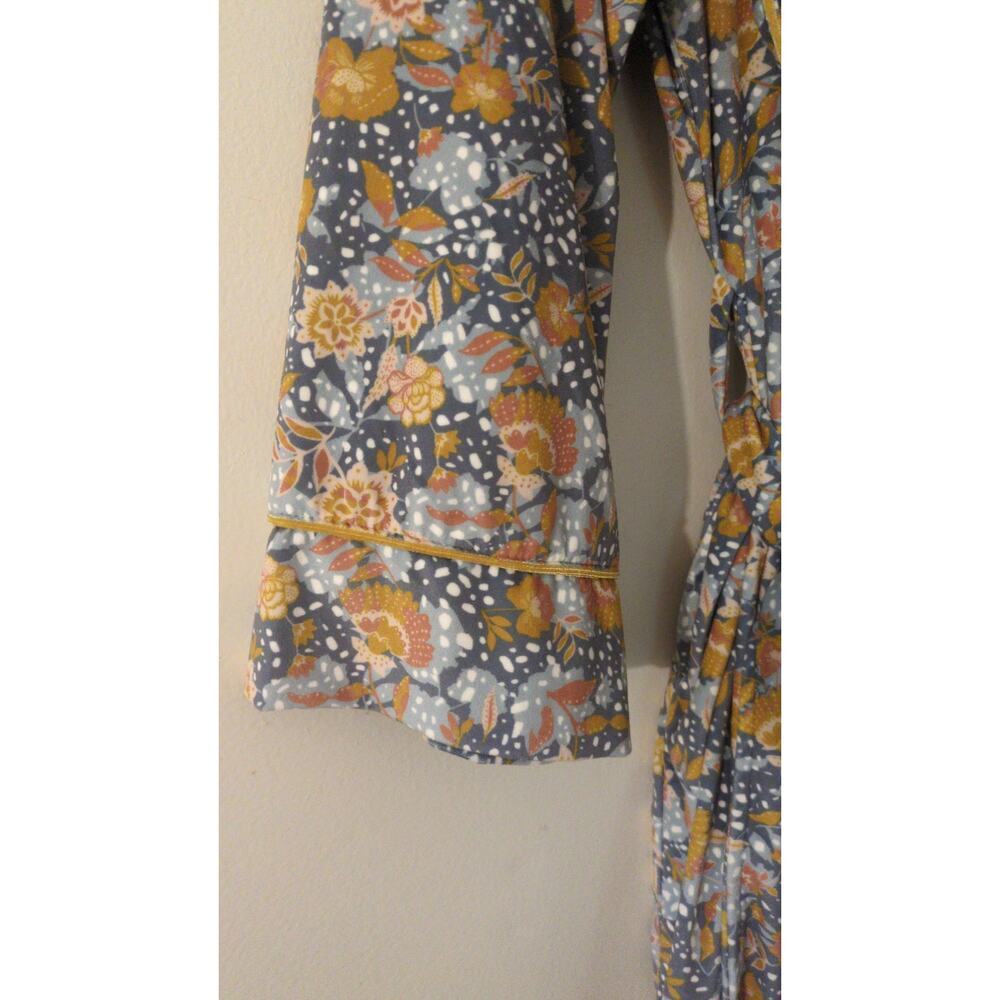World Market Lounge Robe O/S Gray Gold Floral Whimsical Pattern, Belt, Kimono - Picture 3 of 6